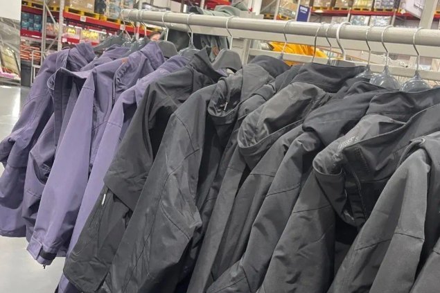 A detailed analysis comparing the quality of various outdoor jacket brands and a list of high quality and cost-effective recommended outdoor jackets. - Isportmall