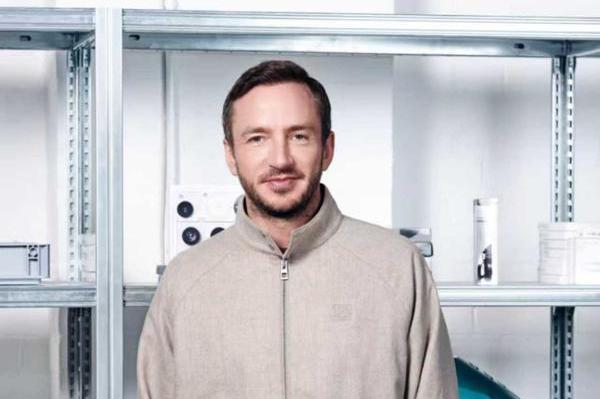 Former Roebe CMO becomes Chief Brand Officer at Nothing, responsible for global strategy. - Isportmall