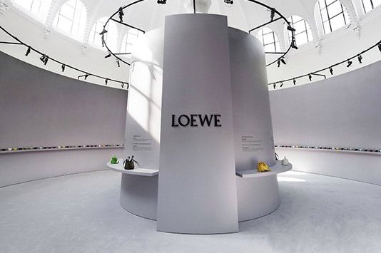 Fashion news| Tom Ford joins Estée Lauder on Loeb's intangible heritage collection - Isportmall