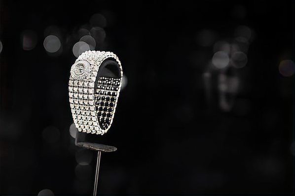 Cartier's Dual Charm Exhibition Opens in Shenzhen - Isportmall