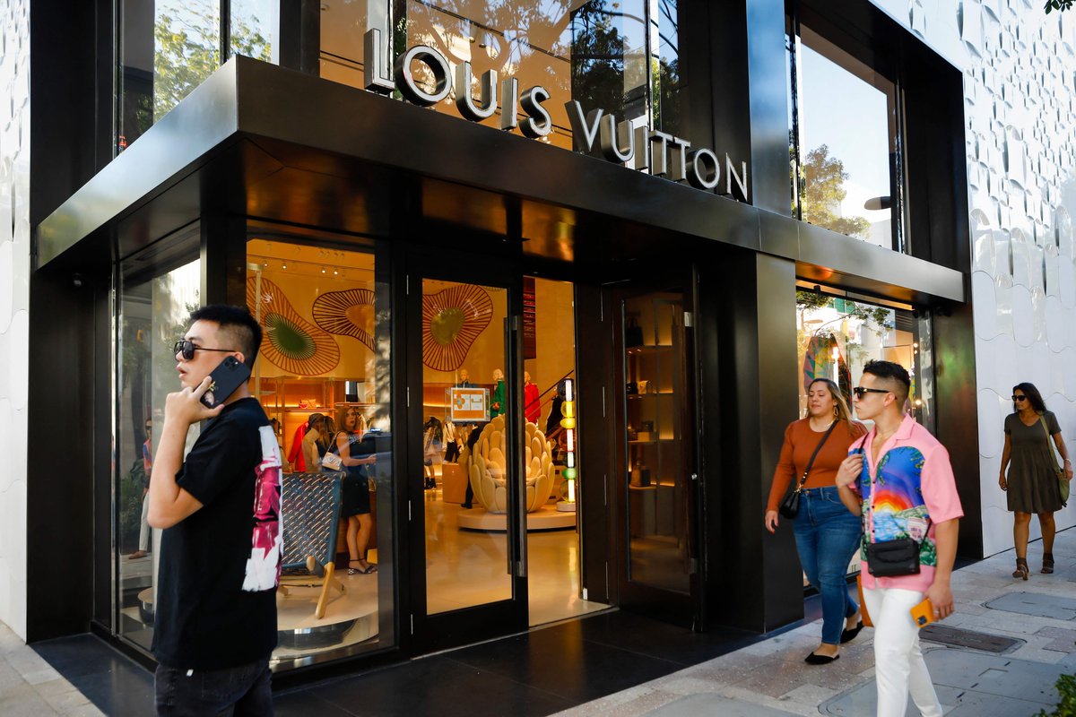 英メディア：ルイ・ヴィトンの時価総額、初の5000億ドル超 - 加奈ショップ