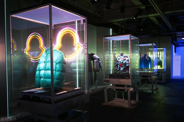 ダブル11前、天猫に贅沢ダウンジャケットMonclerが入居 - 加奈ショップ